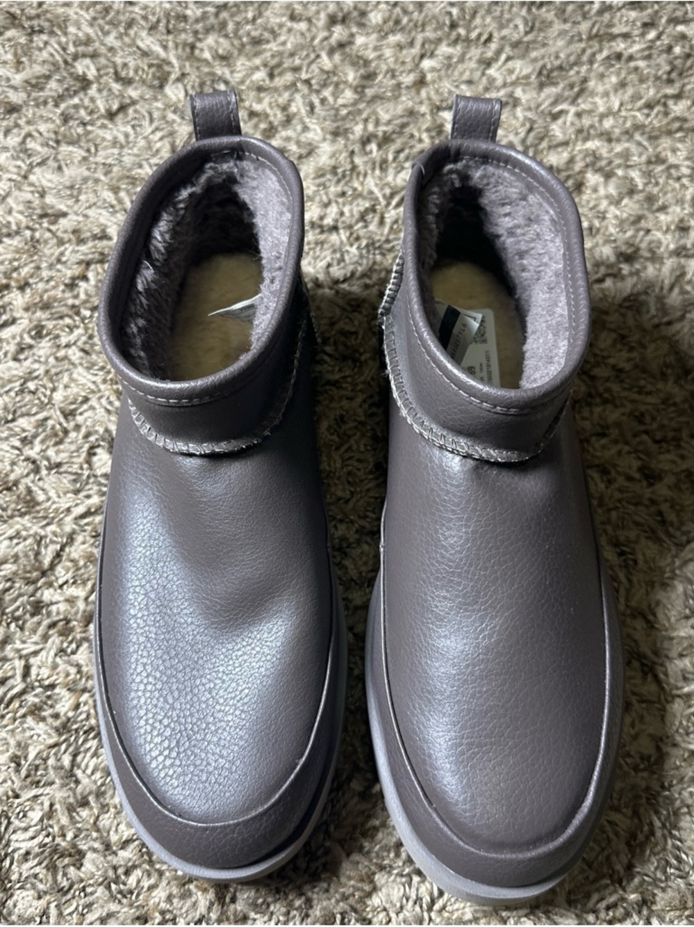 UGG Classic Mini Platform Boots Women’s Size 9 Gray Shearling Lined Ankle Boots